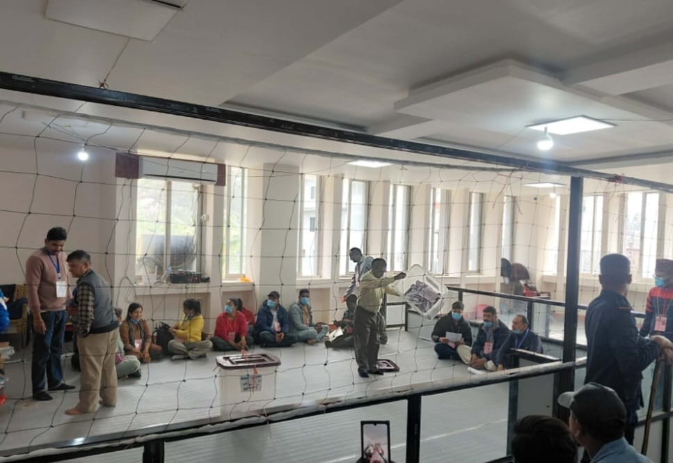 सुर्खेत, १ मा कांग्रेस र २ मा एमालेको अग्रता