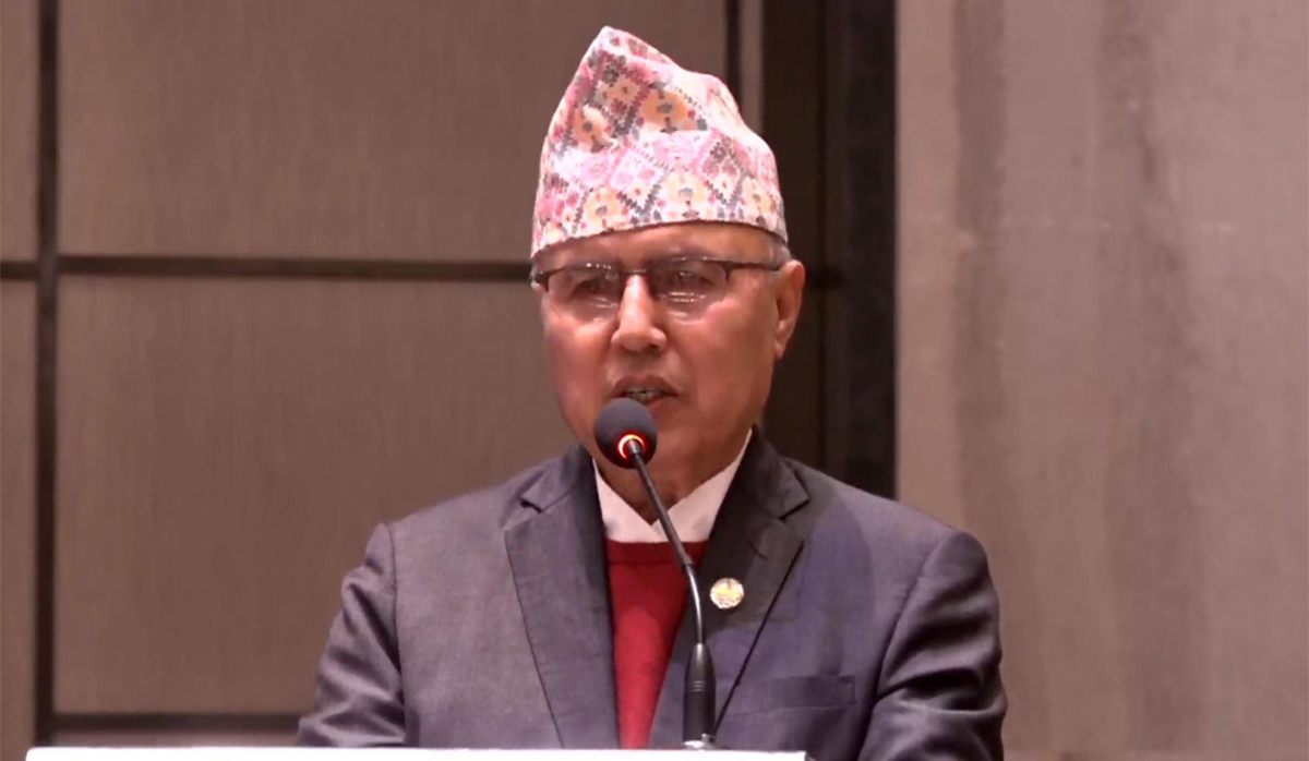 अर्थमन्त्री रामेश्वर खनालले फिर्ता गरे कूटनीतिक राहदानी