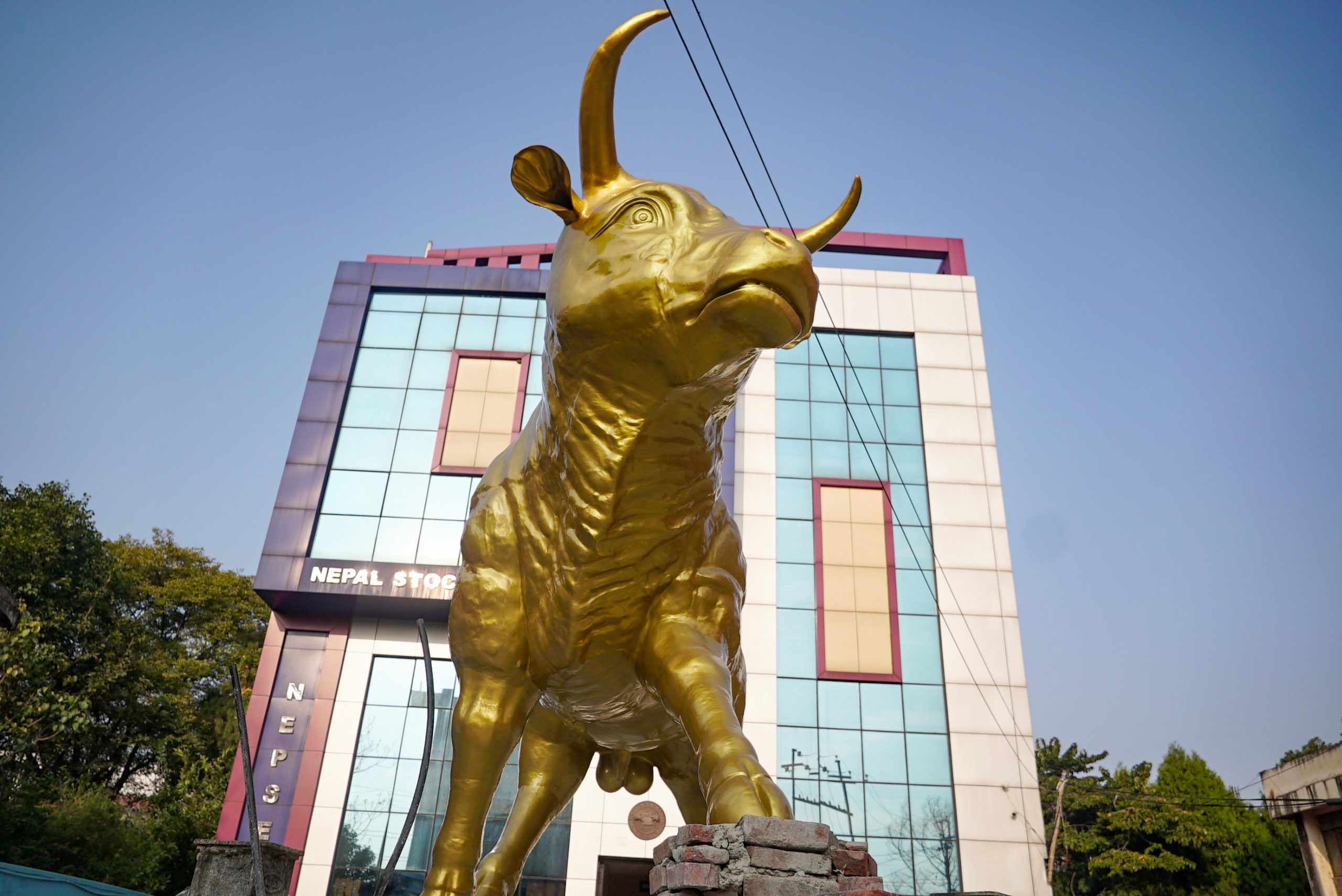 अबदेखि शुक्रबार पनि शेयर कारोबार हुने, आइतबार बन्द रहने