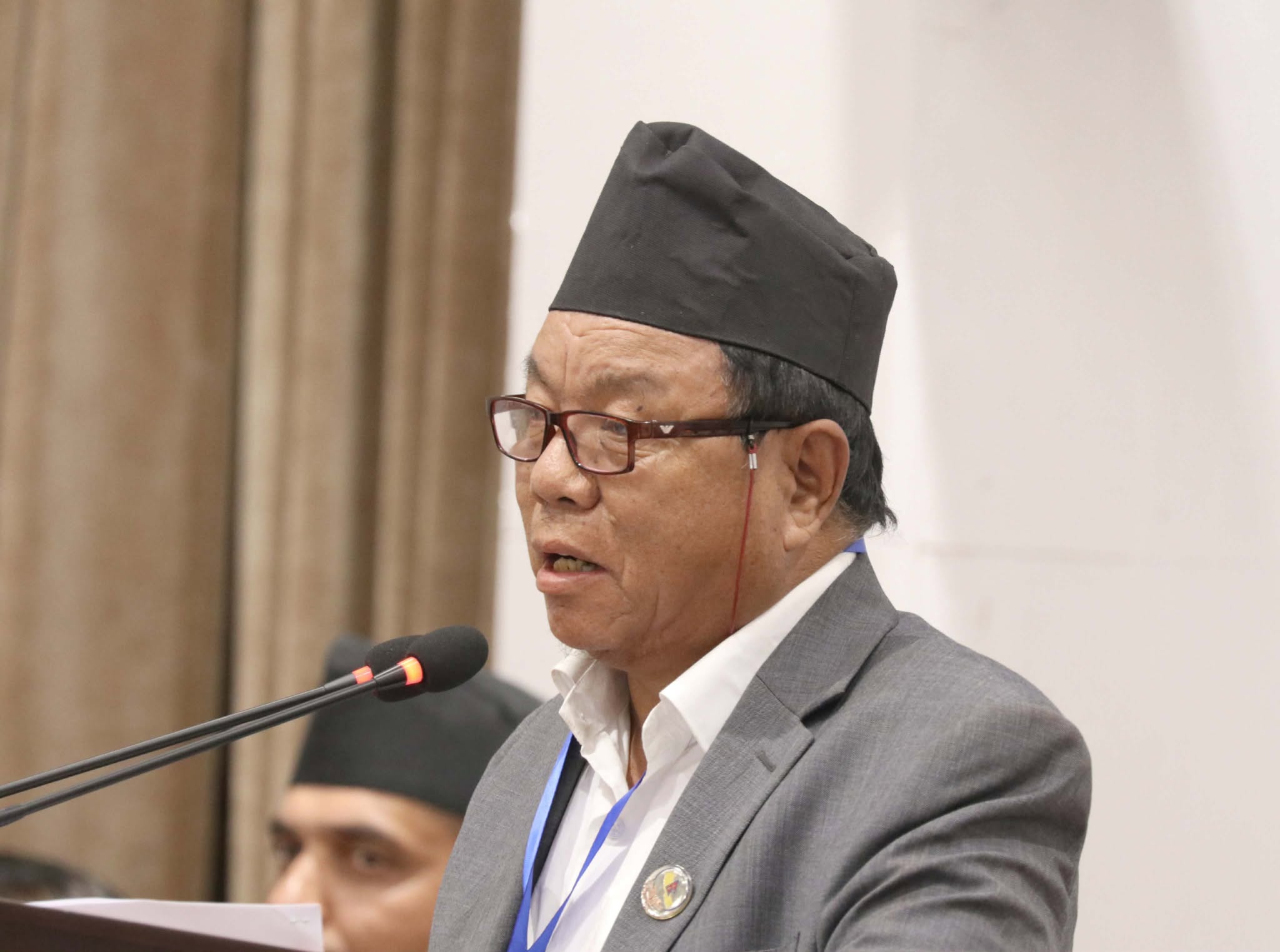 महावीरले गरे सम्पत्ति विवरण सार्वजनिक, ३ तोला सुन