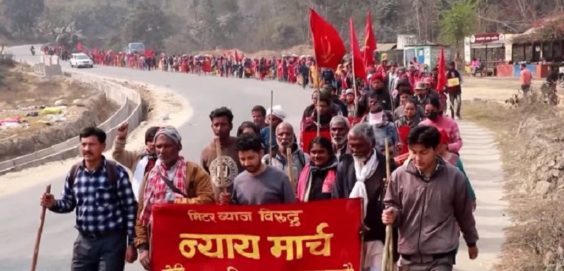 पैदल यात्रामा रहेका मिटरब्याज पीडितहरु आज काठमाण्डौ छिर्ने तयारीमा