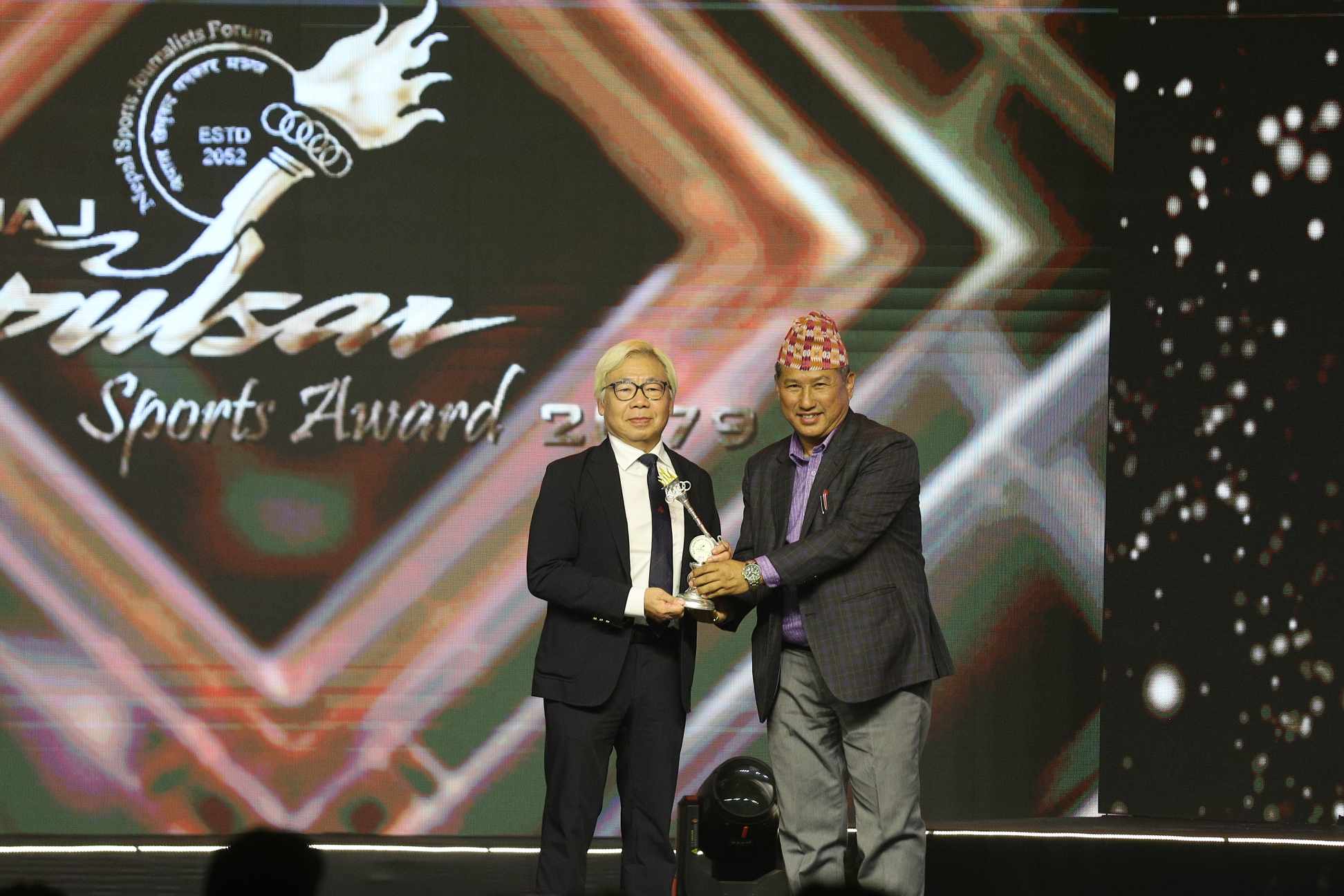 एसियन स्पोर्टस जर्नालिस्ट अवार्ड रेमन्डलाई