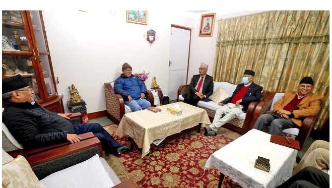 गठबन्धनमा सहभागी हुन ओली र प्रचण्डको प्रस्तावमा माधव नेपाल सकारात्मक