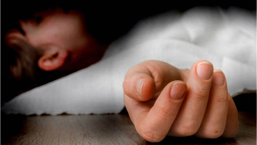 चितवनको फिस्लिङमा ग्यास बुलेटको ठक्करबाट एक महिलाको मृत्यु