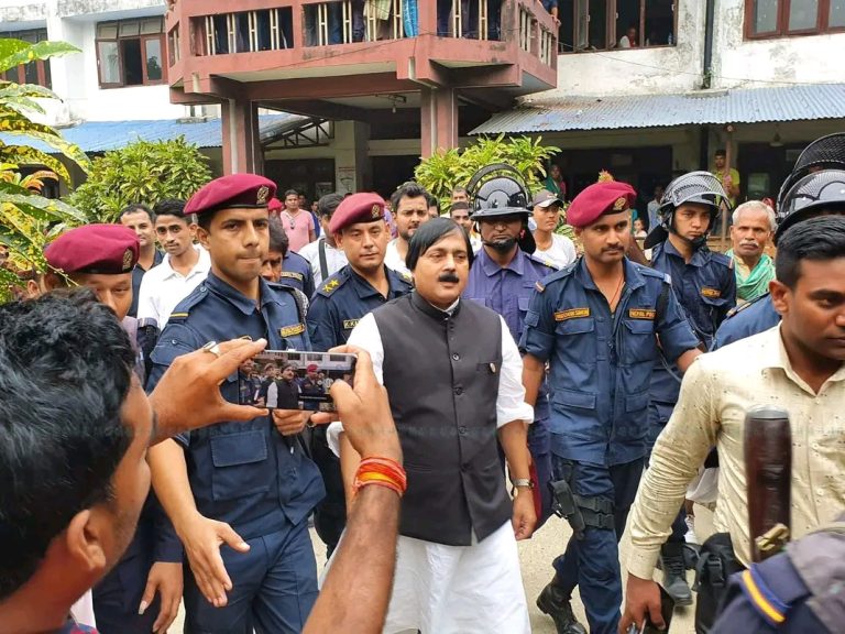 कांग्रेस नेता मोहम्मद अफताब आलमलाई जन्मकैदको सजाय