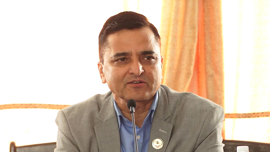 एमाले र कांग्रेस मिलेर सरकार चलाउने  समय घर्किसक्यो : योगेश भट्टराई