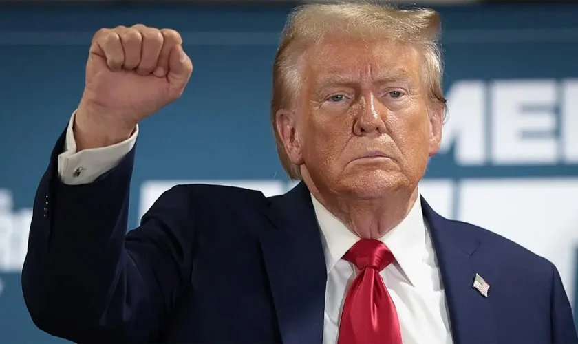 अमेरिकामा ट्रम्पले जित्दा विश्व बजारमा तेल र सुनको भाउ घट्यो