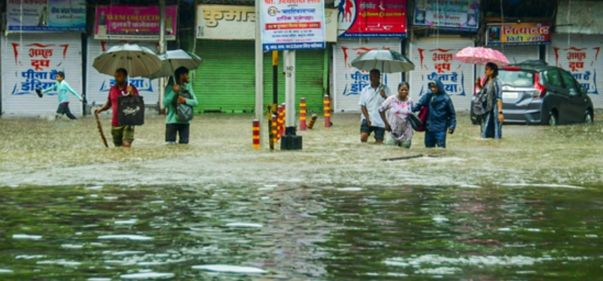 मुम्बईमा १०७ वर्षयताकै भारी वर्षा, अधिकांश स्थान जलमग्न