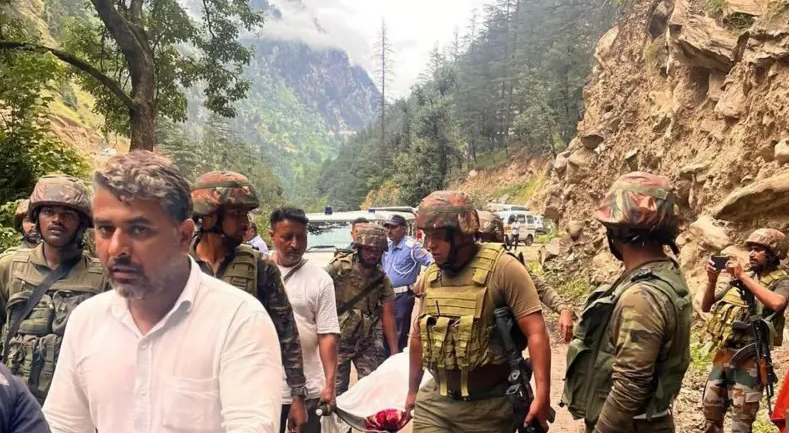 जम्मू–कश्मीरमा बादल फुट्दा मृत्यु हुनेको संख्या ४५ पुग्यो