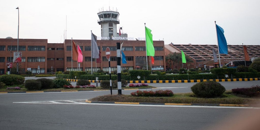 विमानस्थलबाट लागु औषधसहित एक विदेशी पक्राउ