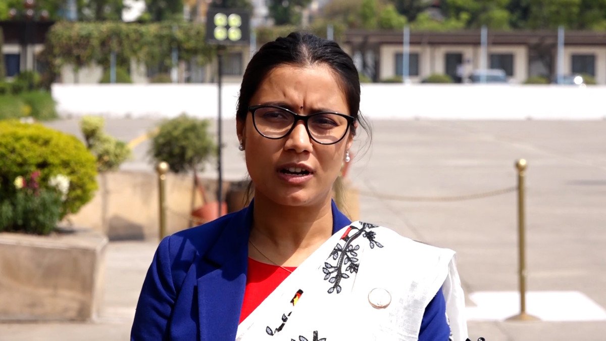 सोविता गौतम कानुन मन्त्री बन्दै