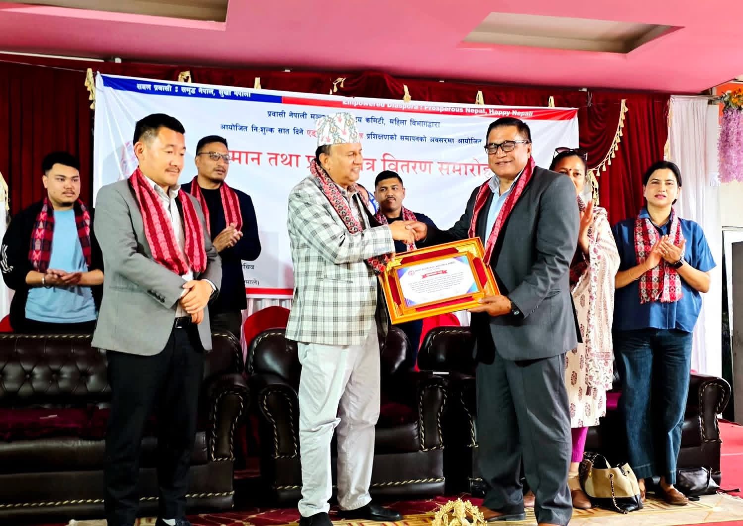 सातदिने एडभान्स नेल आर्ट तालिम सम्पन्न, ३३ महिला लाभान्वित