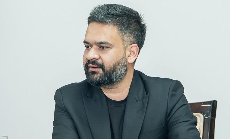 विश्वविद्यालय र प्रतिष्ठानका उपकुलपतिसँग छलफल गर्दै प्रधानमन्त्री