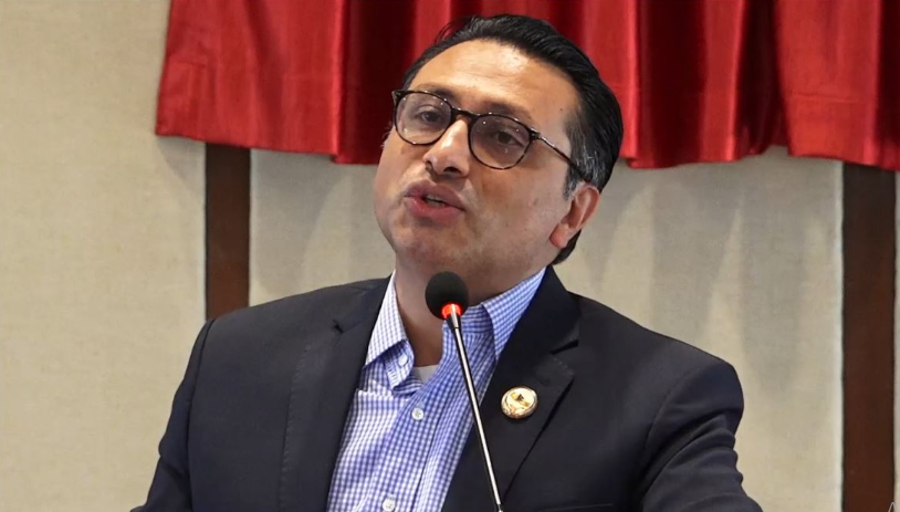 सरकार संविधानप्रति पूर्ण प्रतिबद्ध छ, संवैधानिक प्रक्रियाबाटै सुधार हुन्छ : अर्थमन्त्री वाग्ले