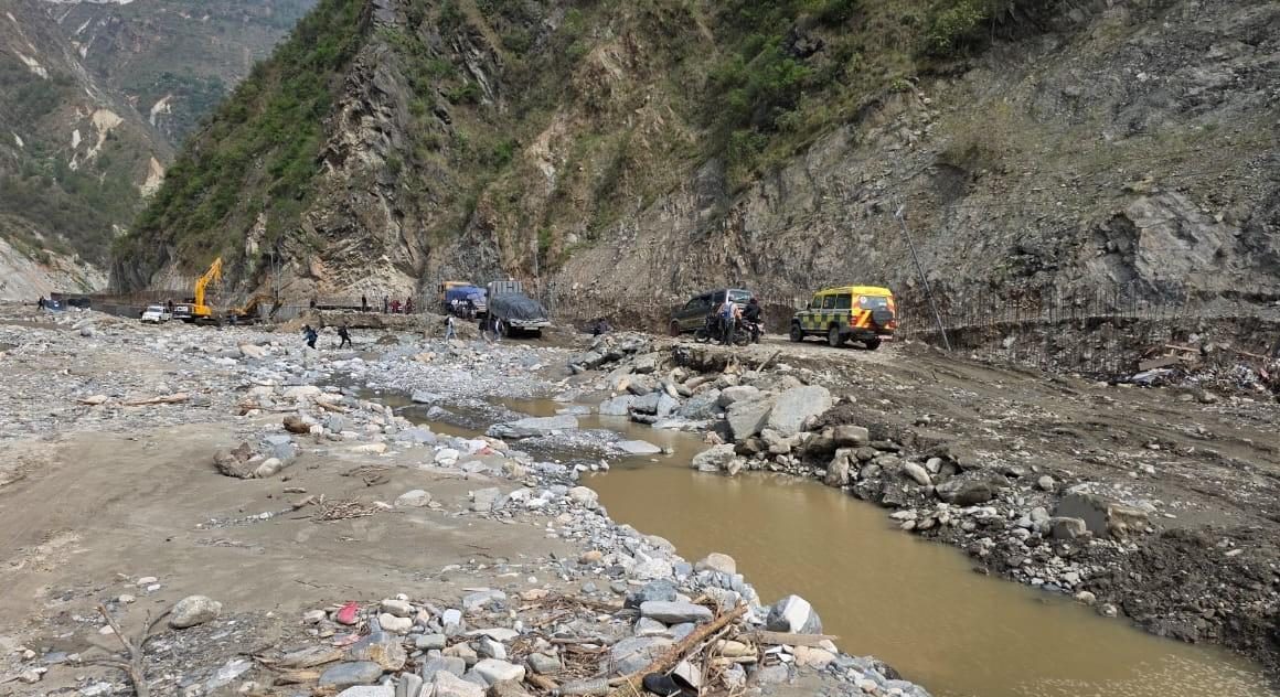 तीन दिनपछि खुलेको बिपी राजमार्ग फेरी बन्द