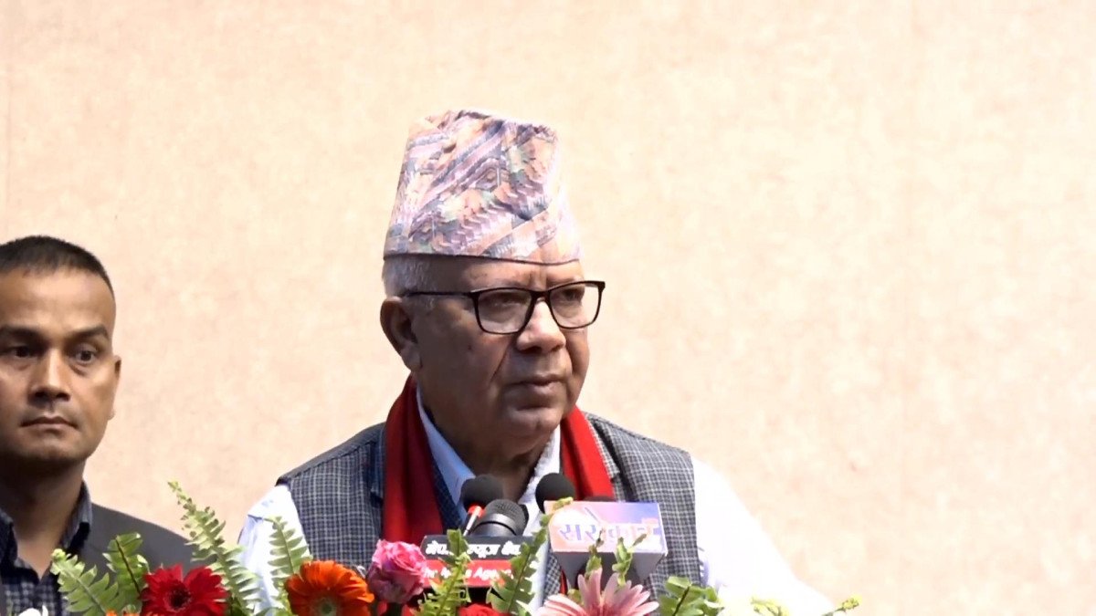 सय दिन नपुग्दै सरकार जनविरोधी बाटोमा लाग्यो, नसच्चिए आन्दोलनको नेतृत्व मजदुरले गर्छन् : माधव नेपाल