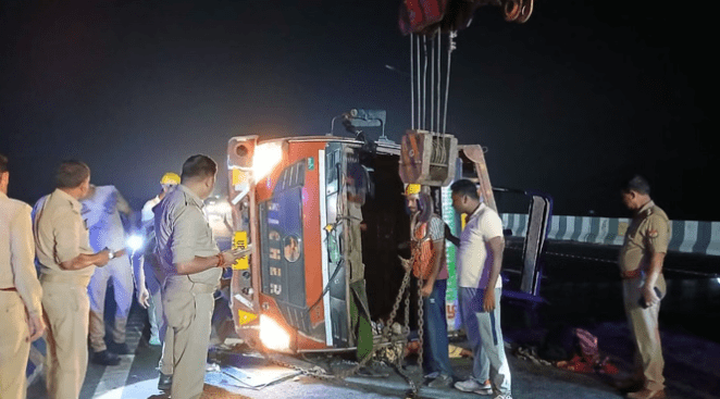 हापुरमा भयानक दुर्घटना, दुई महिलासहित एक बालकको मृत्यु