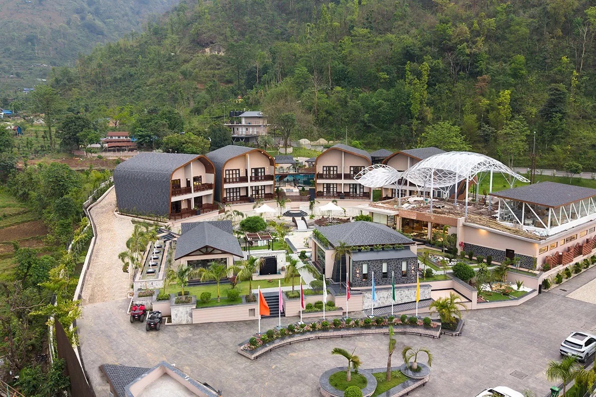 प्रधानमन्त्री बालेन बस्ने रिसोर्टका कर्मचारीलाई बिदा, सीसीक्यामेरा सबै बन्द !