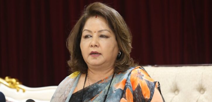 आरजुसहित १८ जनाविरुद्ध मुद्दा दायर