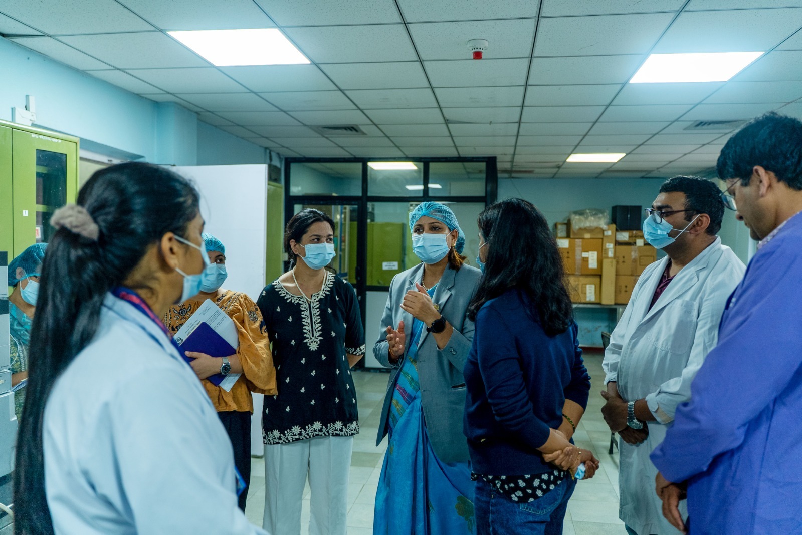 औषधि अभाव तत्काल हटाउन र कम्पनीहरूको नियमन गर्न स्वास्थ्यमन्त्रीको निर्देशन