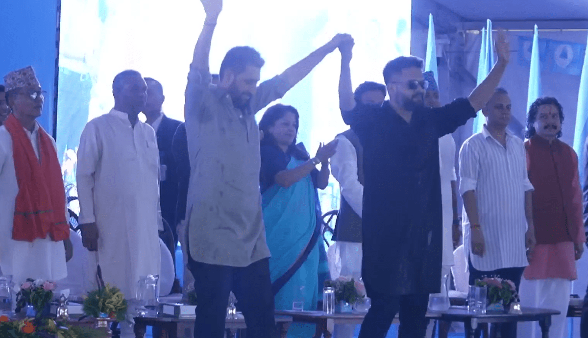 रास्वपा महाधिवेशनस्थलमा पुगे रवि र बालेन