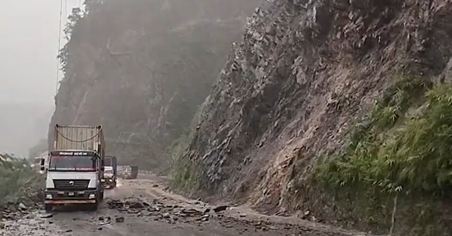 मुग्लिङ–नारायणगढ सडक दुईतर्फी सञ्चालनमा