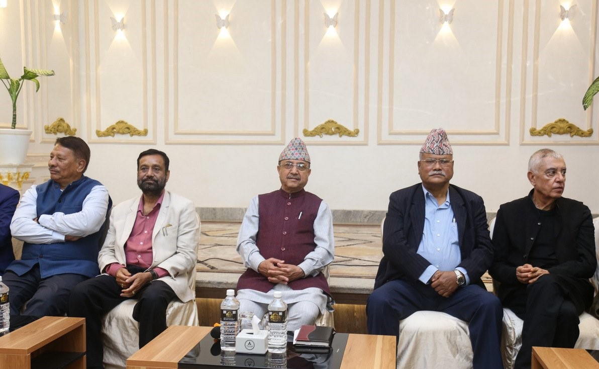 भेलाको तयारीबारे छलफल गर्न कांग्रेस इतर समूहको बैठक बस्दै