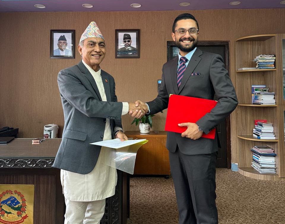 त्रिवि सेवा आयोगको अध्यक्षमा पूर्वसचिव किशोर थापा नियुक्त