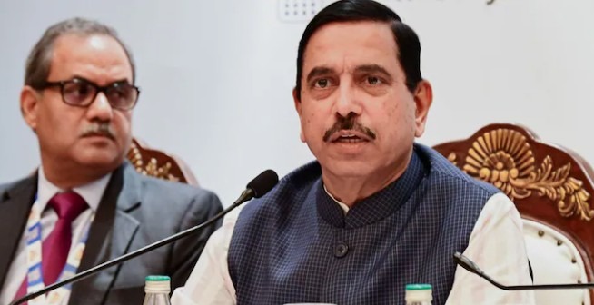 भारतको नयाँ शिक्षामन्त्री बने प्रल्हाद जोशी