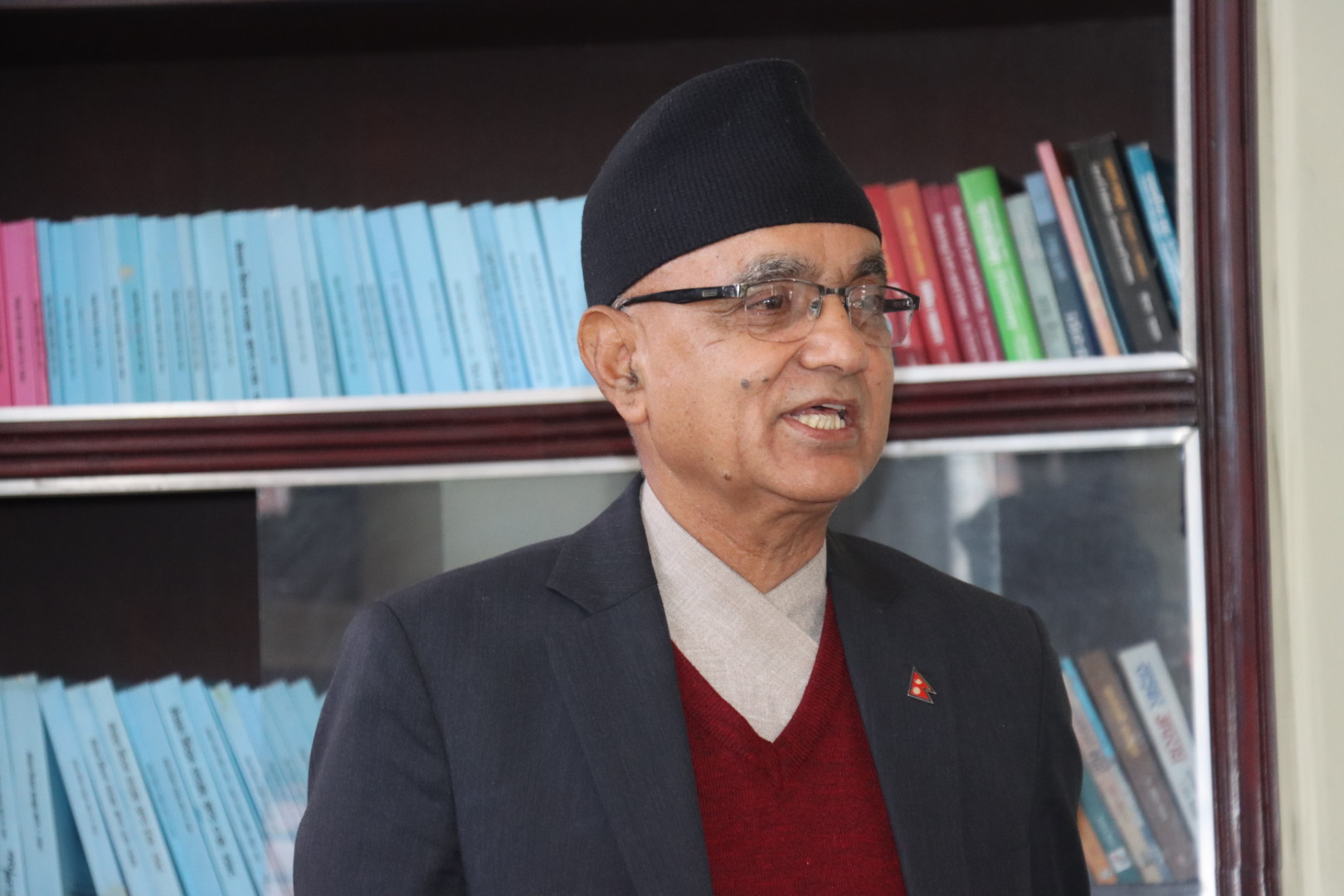 मुख्यमन्त्री यामलाल कँडेलविरुद्धको अविश्वास प्रस्तावको पक्षमा मतदान गर्ने नेकपाको निर्णय