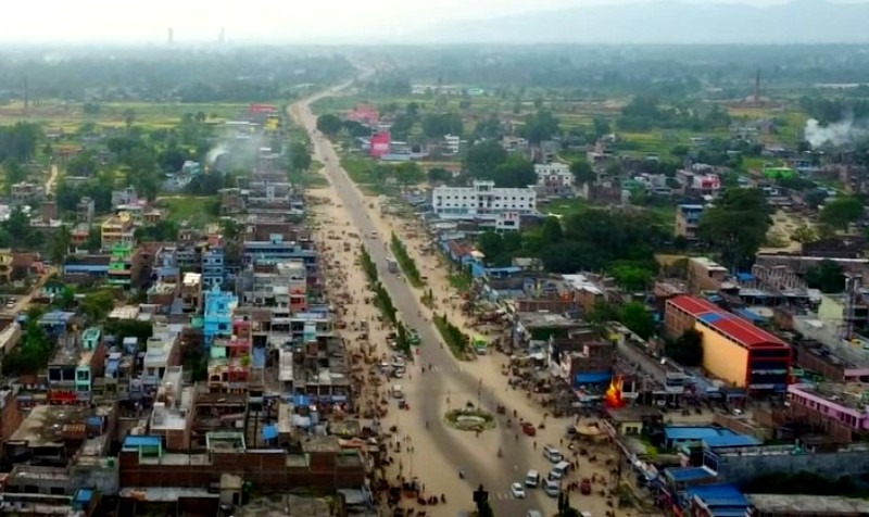 सिरहाको गोलबजार क्षेत्रमा दिनभर कर्फ्यु खुकुलो