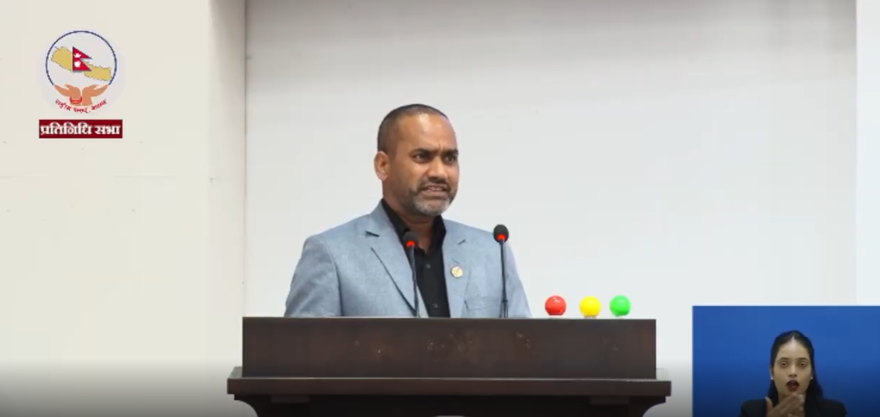 सरकार नेपाललाई ईयूको उडान सुरक्षा सूचीबाट हटाउन लागिपरेको छ : मन्त्री पौडेल