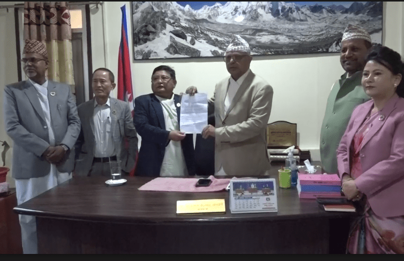 कोशी सरकारबाट नेपाली काँग्रेसका ४ मन्त्री र एक राज्यमन्त्रीले दिए सामुहिक राजीनामा