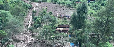 बागलुङमा पहिरोमा पुरिएर आमा र तीन छोराको मृत्यु
