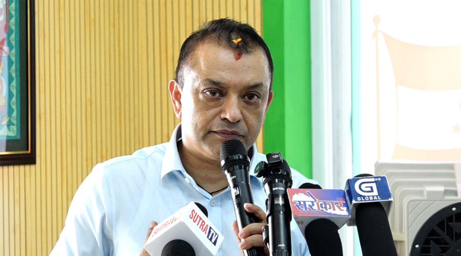 देउवालाई महाधिवेशन उद्घाटन गर्न आउन गगनको आग्रह