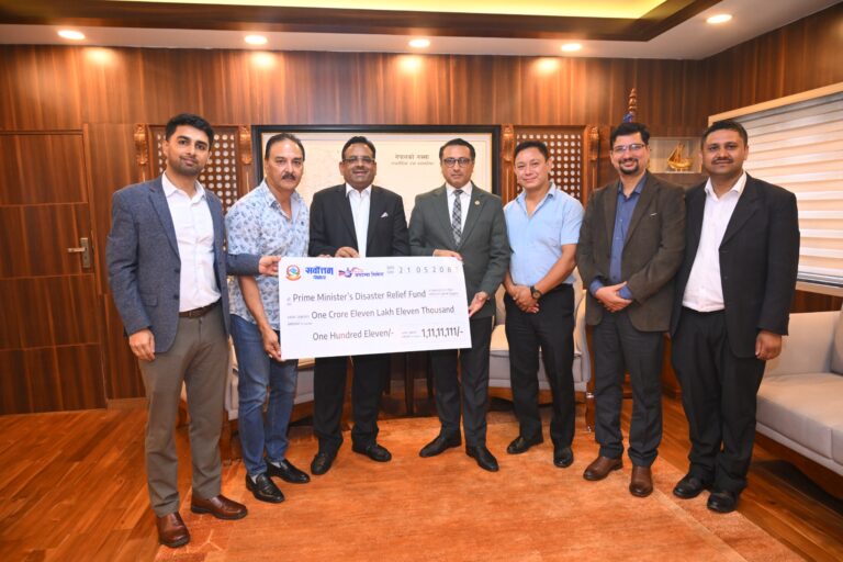 सर्वोत्तम र जगदम्बा सिमेन्टद्वारा प्रधानमन्त्री दैवी प्रकोप उद्धार कोषमा १ करोड ११ लाख बढी सहयोग