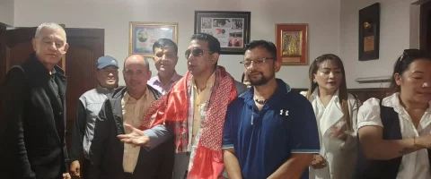 दीपक मनाङे नेपाली कांग्रेसकाे देउवा समूहमा प्रवेश