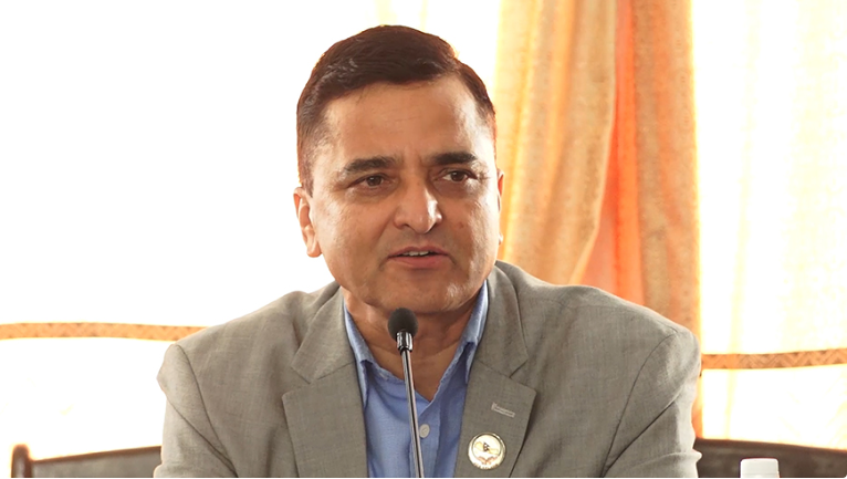 पार्टी पुनर्गठन कार्यदलमा अध्यक्ष ओलीले हस्तक्षेप गरे : योगेश भट्टराई