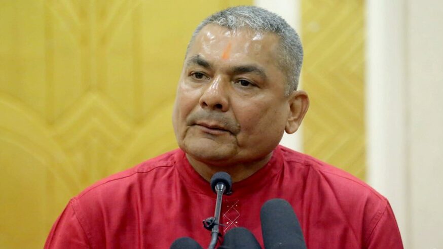 दुर्गा प्रसाईंले दर्ता गराए राजनीतिक दल